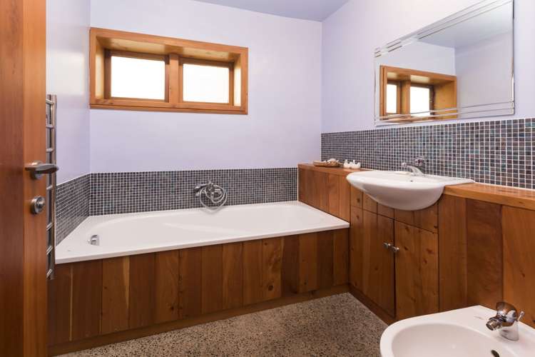 19 Bruce Terrace Akaroa_18