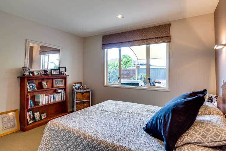 4 Tasman Drive Poraiti_11