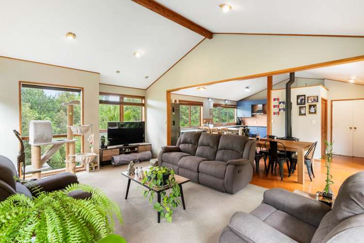 305 Hill Road The Gardens_8