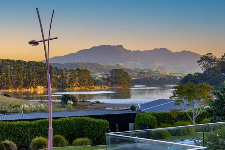 24 Robertson Street Raglan_35