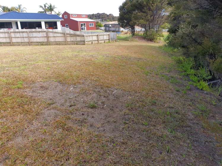 8 Meenas Place Cable Bay_3