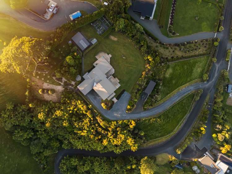 8 Tiwarawara Lane Puketotara_43