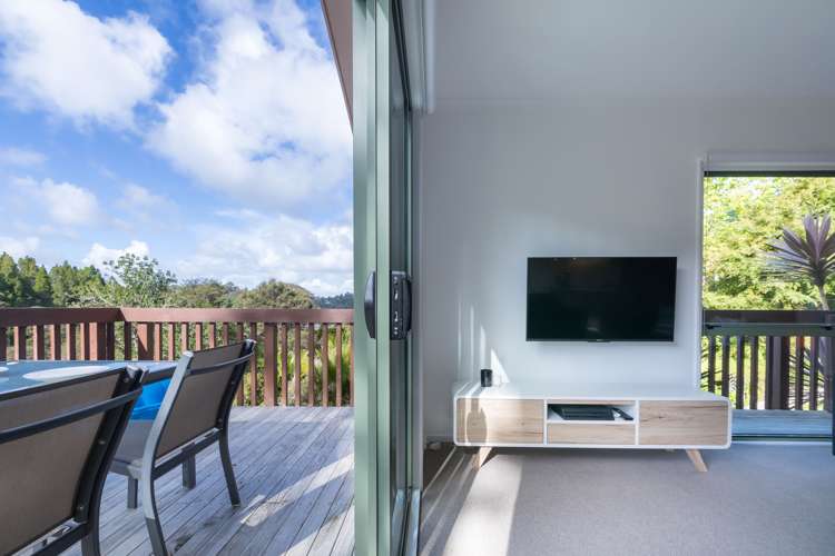 85 Laingholm Drive Laingholm_9