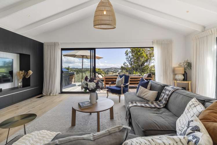 27 Beresford Avenue Surfdale_22