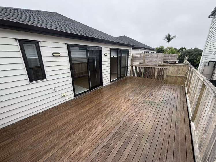 3D Routley Drive Glen Eden_17