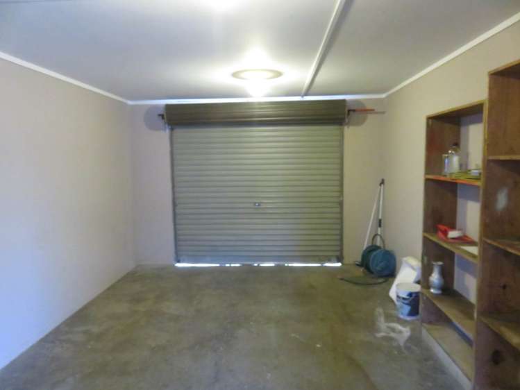 39b Sikkim Crescent Clover Park_7