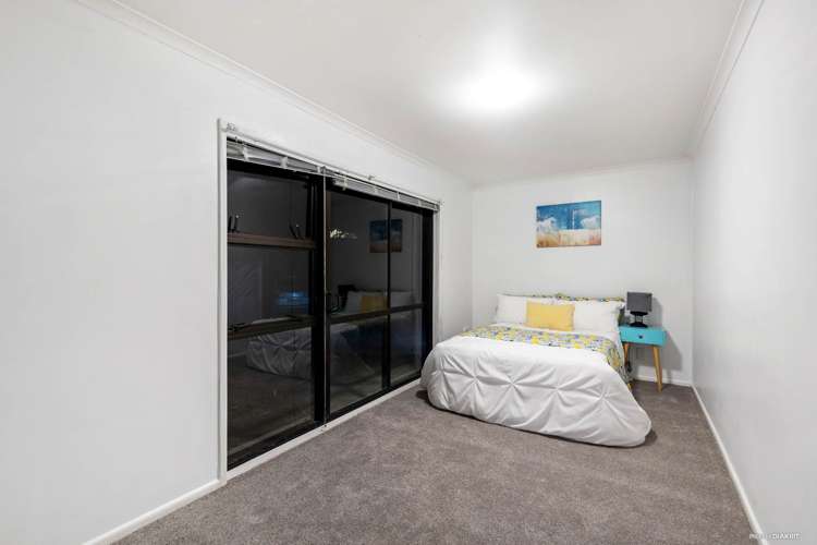 83 Carnoustie Drive Wattle Downs_19