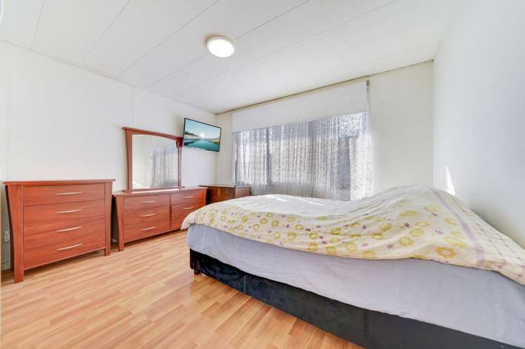 1b Bamboo Grove Kelston_8