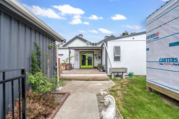 306 Crinan Street Georgetown_30