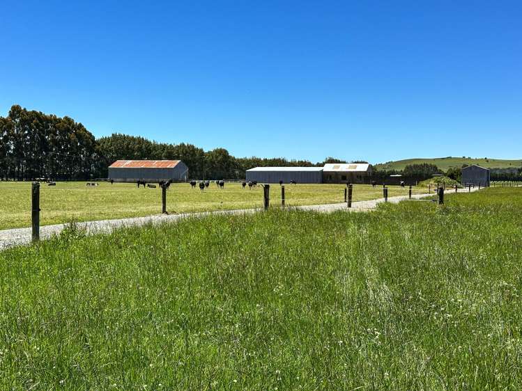 2390 Dipton Winton Highway Winton_16