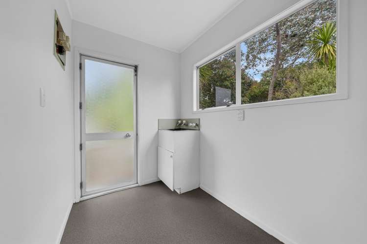 1/11 Hughes Terrace Te Atatu Peninsula_11