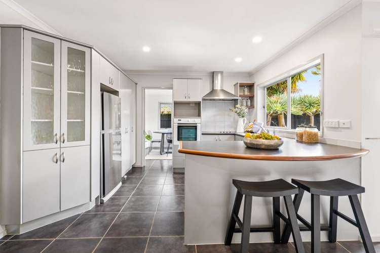 10 Erne Crescent East Tamaki_4