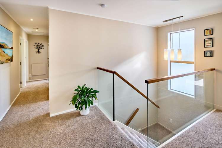 8 Balliol Drive Tawa_17