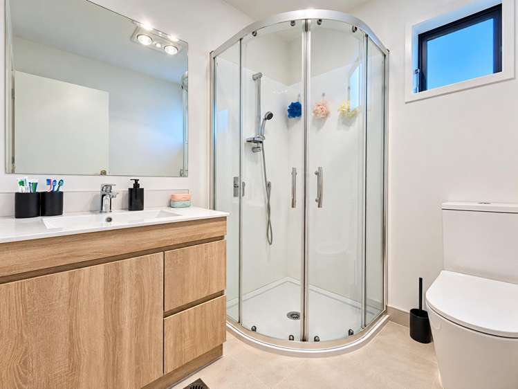 150A McLeod Road Te Atatu South_10