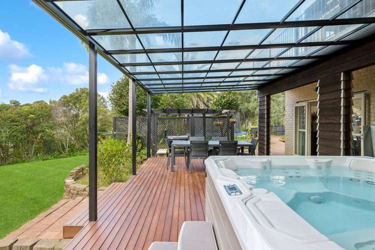 16 Almond Grove Greenhithe_23