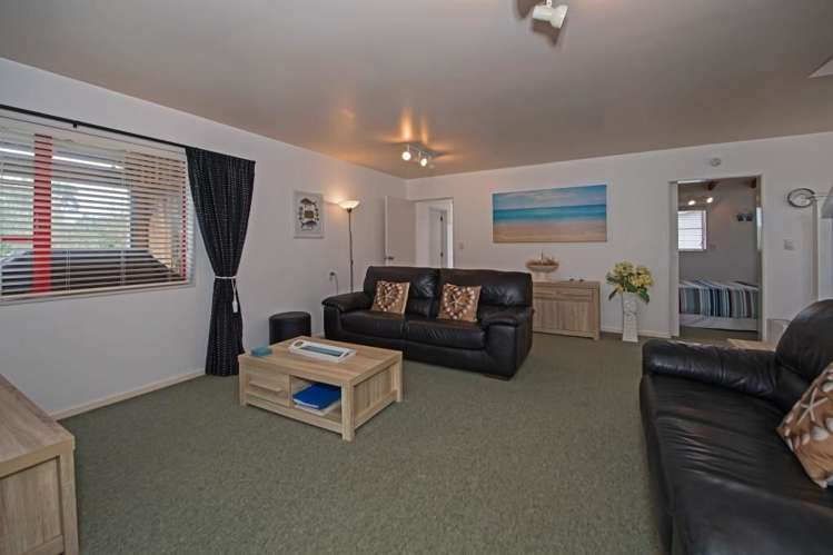 3 Hartley Avenue Onetangi_18