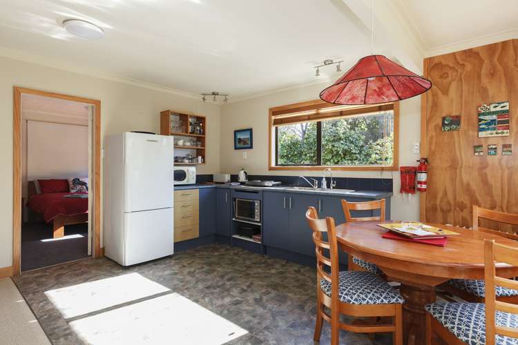 6 Wharariki Road Kahurangi National Park_12