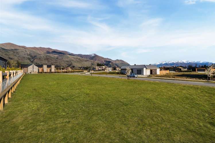 9 Deans Drive Wanaka_6