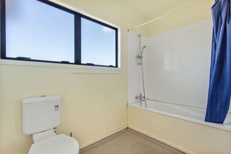 2/27 Aeronautic Road Takanini_12