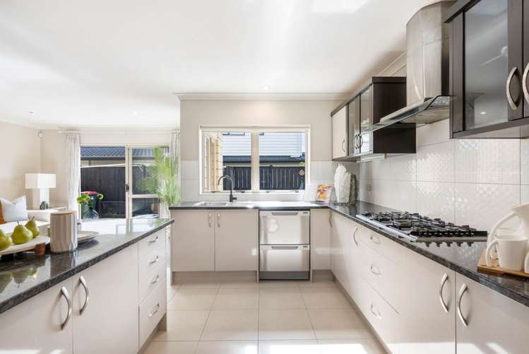 37 Malahide Drive Flat Bush_6