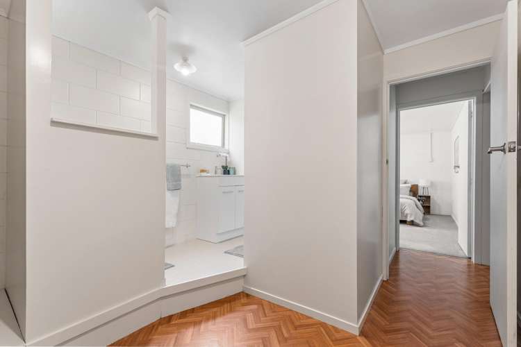 8 Alexander Road Algies Bay_16