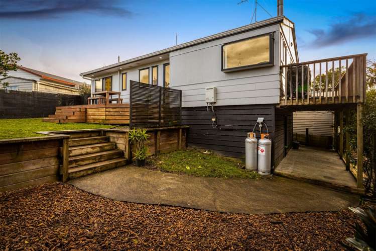 5 Lowell Place Massey_12