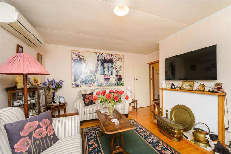 27 Holland Crescent Bulls_18