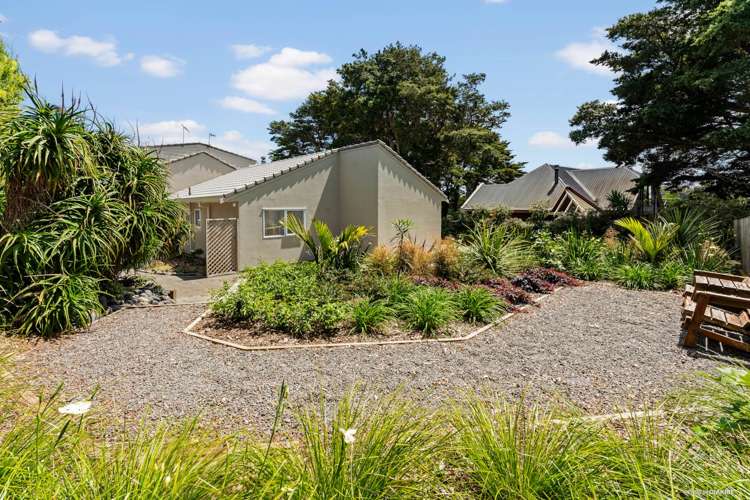 69 Kuripaka Crescent The Gardens_16