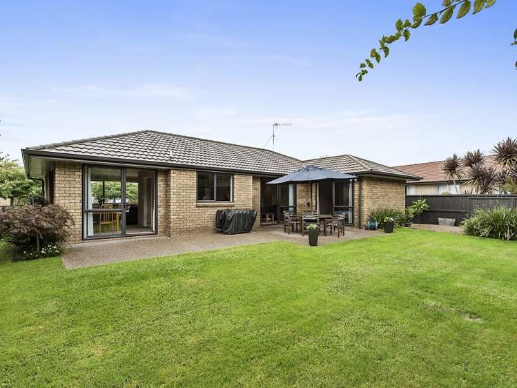 7 Compton Grove Huntington_0