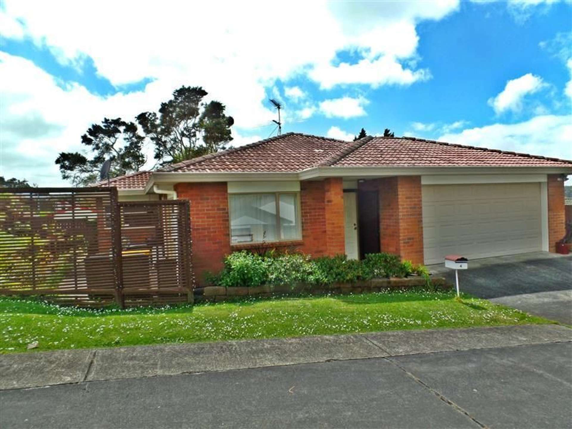 4 Shah Place Glen Eden_0