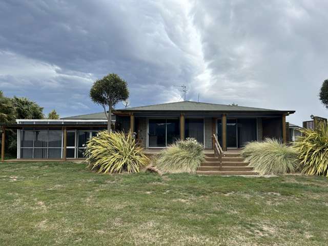 Rural Property Just 10mins From Town