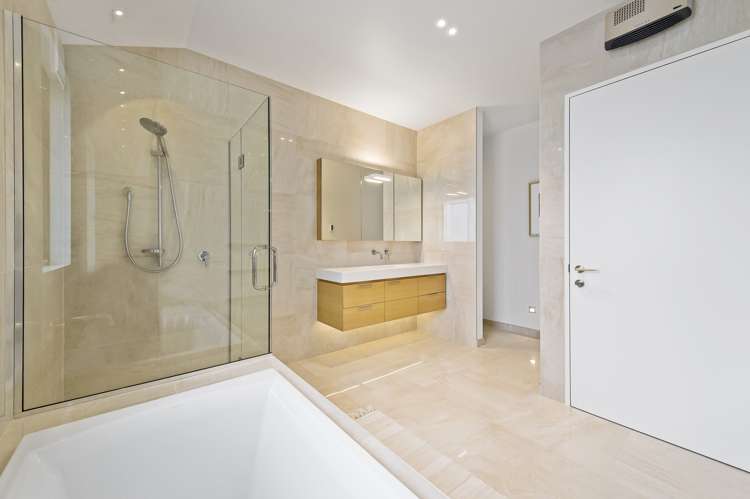 98 Merivale Lane Merivale_14