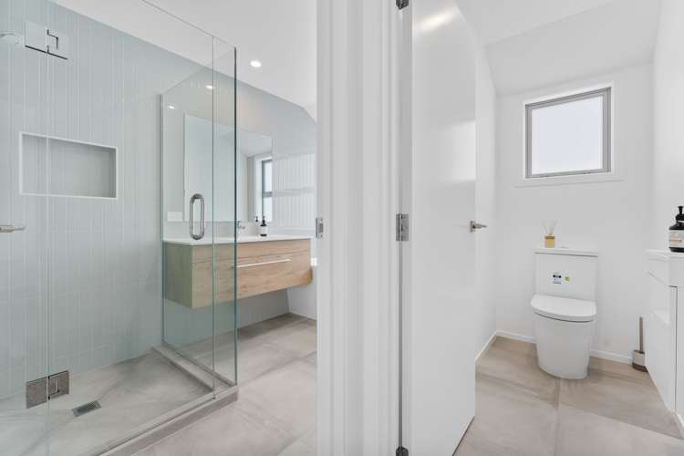 55b Paynters Avenue Strandon_14