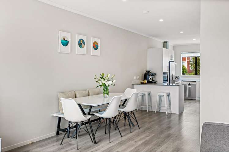 14 Peihana Road Hobsonville_4