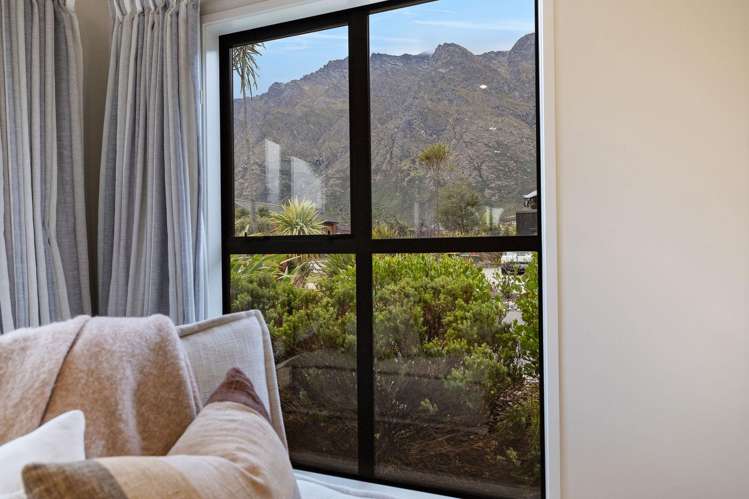 22 McKellar Drive Jacks Point_10