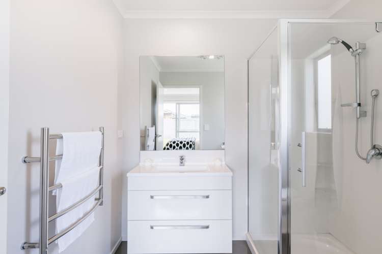 69 Aquila Crescent Rototuna North_14