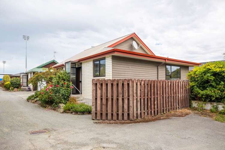 2/347a Church Street West End_23