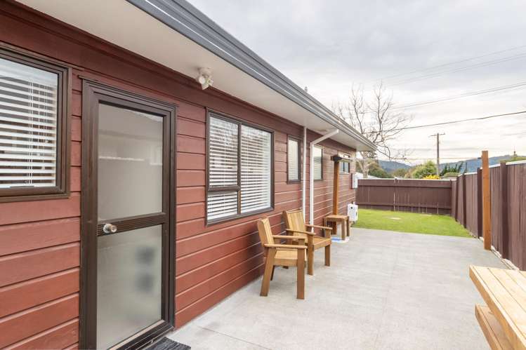 1/9 Korau Grove Stokes Valley_15