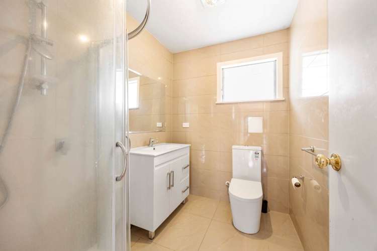 2/3202 Great North Road New Lynn_7