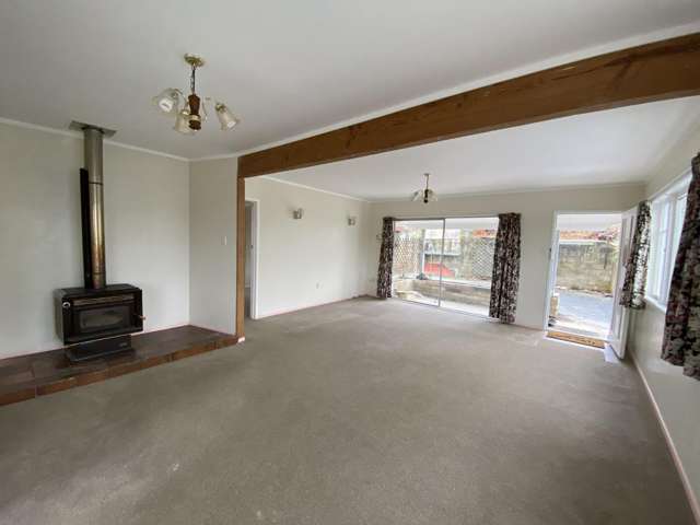 33 Ogle Crescent 11601_1