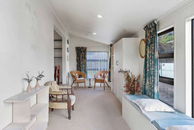 2/12 Sherie Place Howick_5