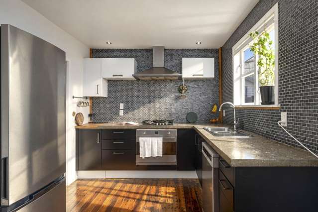 58 Leicester Street Cannons Creek_1