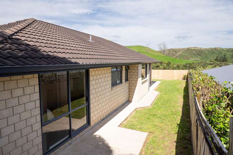 67 Falcon Drive Welcome Bay_19