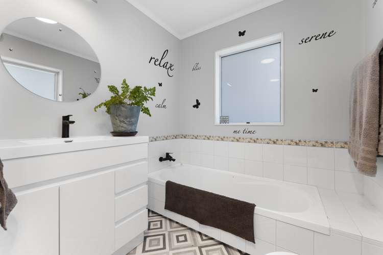 136a Amberley Avenue Highbury_8