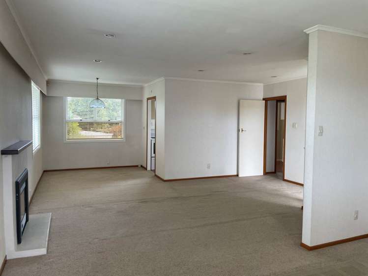 49 Vera Road Te Atatu South_5