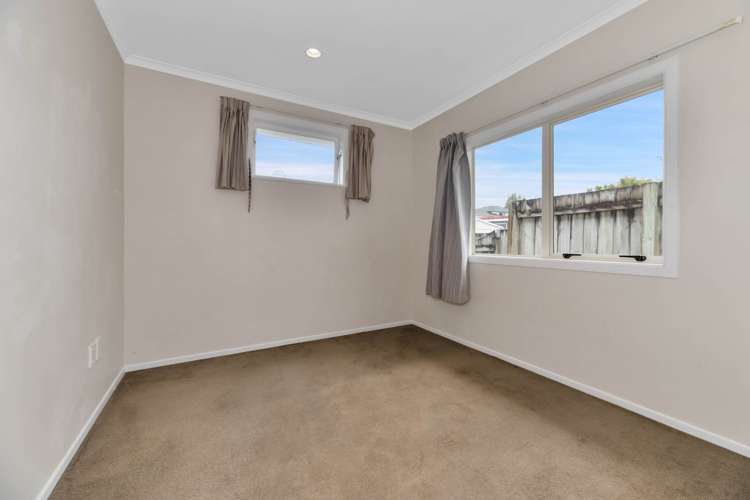 5 Meredith Street Blockhouse Bay_11