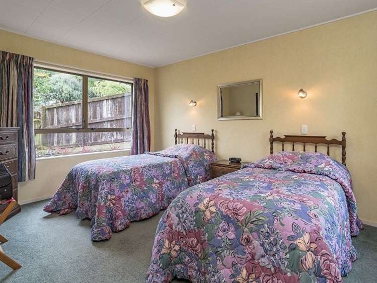 33 The Ridgeway Enner Glynn_12