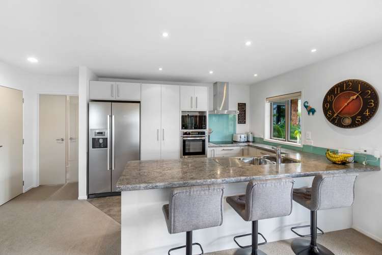 8 Bayview Park Lane Orewa_15