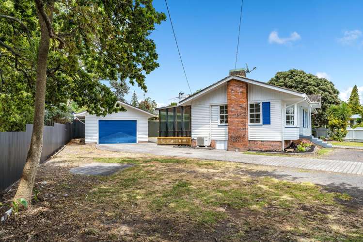 402 West Coast Road Glen Eden_21