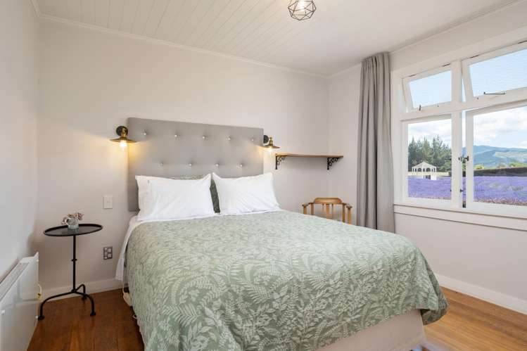 25 Bay End Rarangi_34